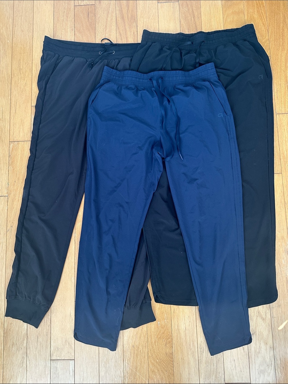 GAP Jogger set- Back &Navy size medium